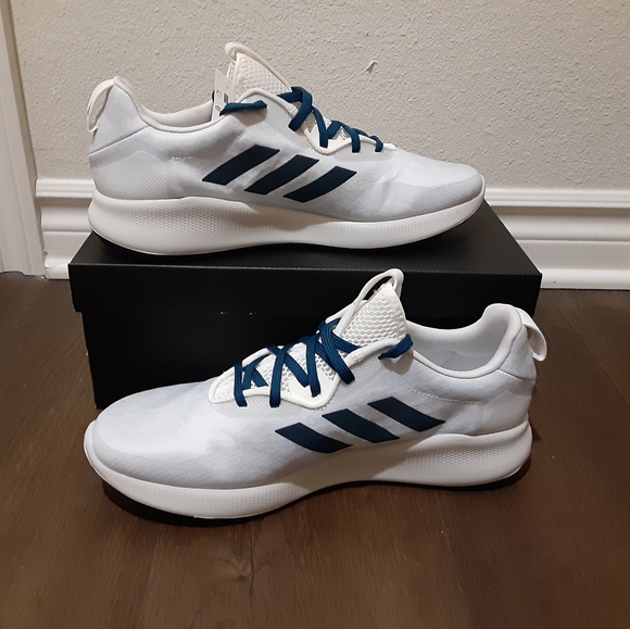Adidas - Picture 3 of 4